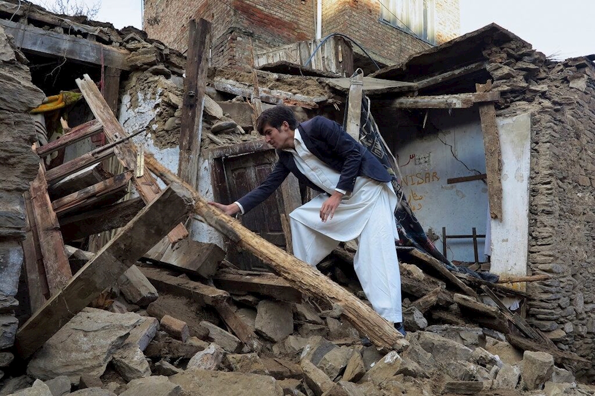 شمار قربانیان زلزله افغانستان به حدود ۱۰۰۰ نفر رسید
