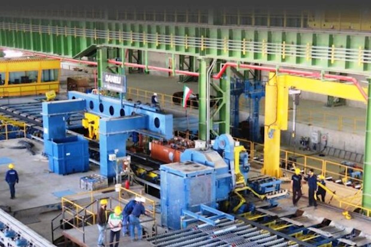 تولید۴۵۰ هزار تن شمش و ۹۰۰ هزار تن میلگرد در کارخانه فولاد دزفول